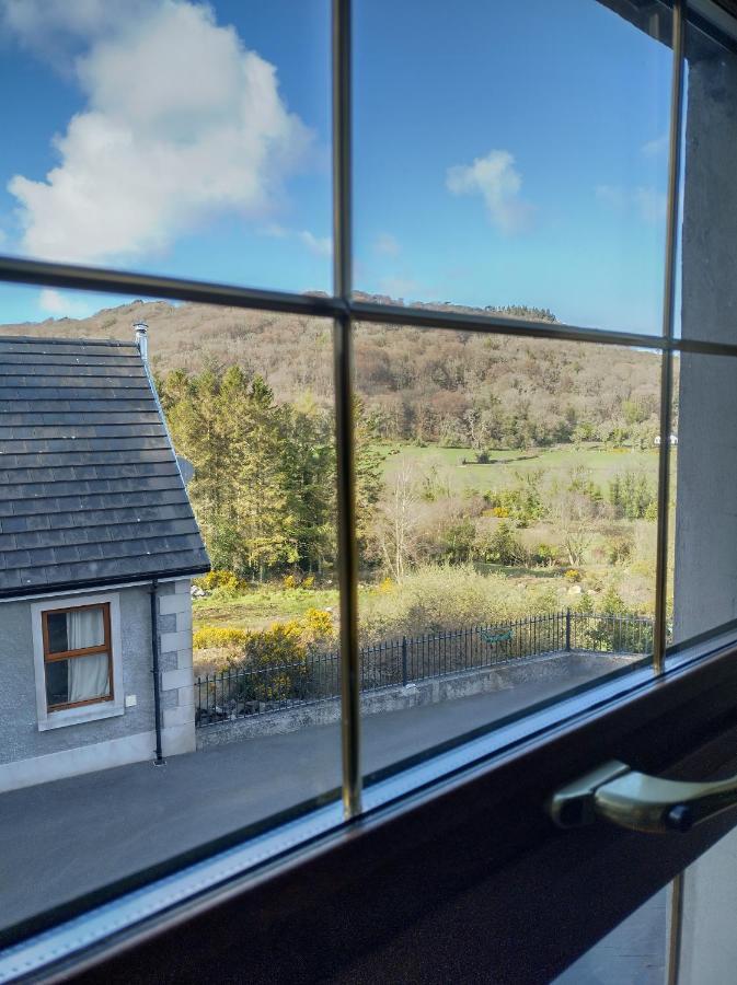 Glenn Eireann House Bed and Breakfast Cushendall Eksteriør billede