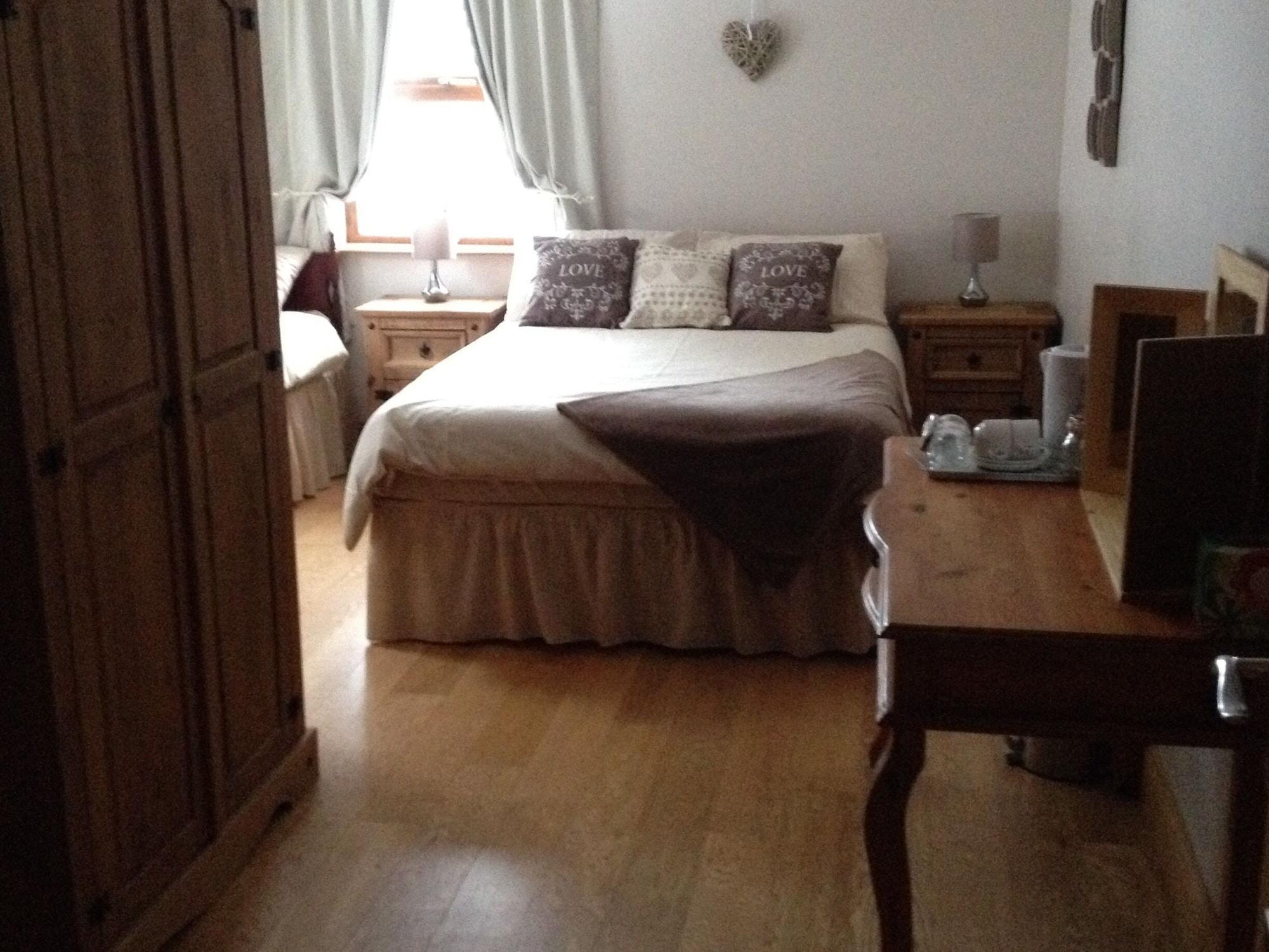 Glenn Eireann House Bed and Breakfast Cushendall Eksteriør billede