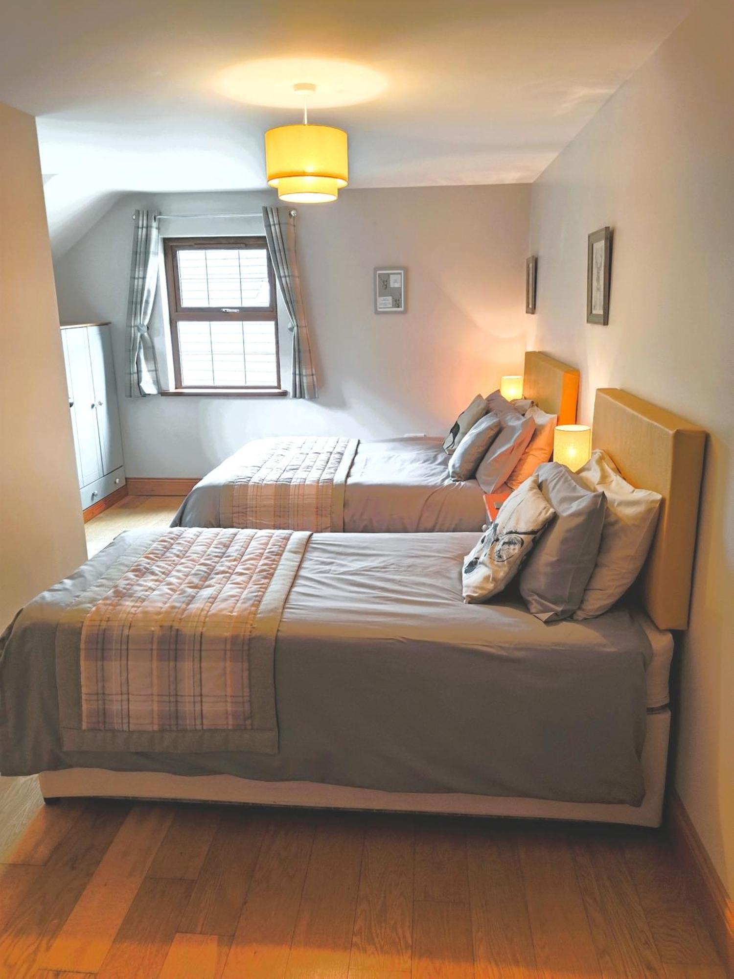 Glenn Eireann House Bed and Breakfast Cushendall Eksteriør billede