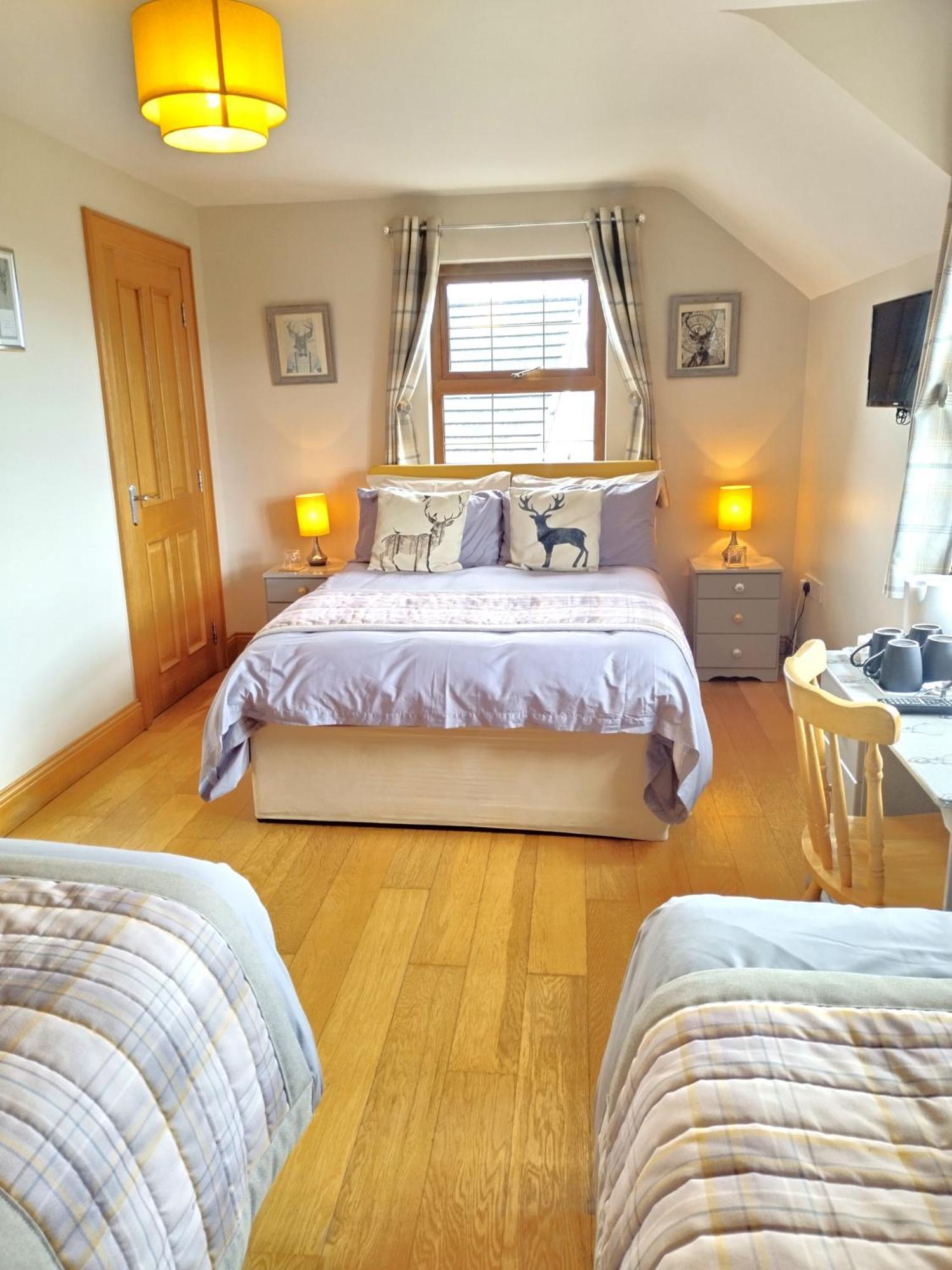 Glenn Eireann House Bed and Breakfast Cushendall Eksteriør billede